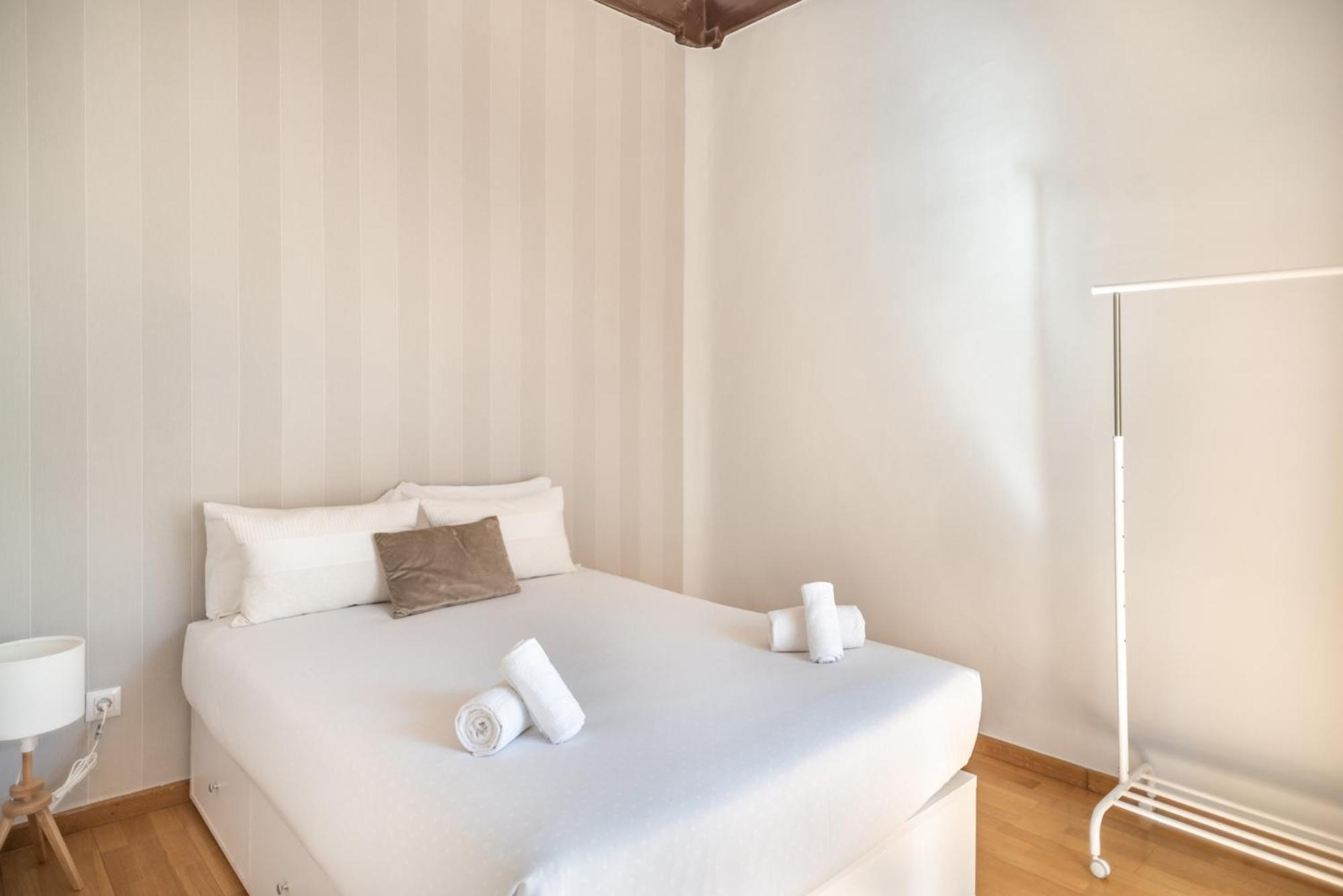 Beautiful And Bright- 1bd 1bth- Center Appartement *